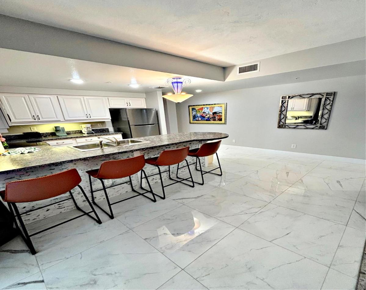 14Th Floor 2 Bedroom Resort Condo Direct Oceanfront Wyndham Ocean Walk Resort Daytona Beach 1401 Extérieur photo